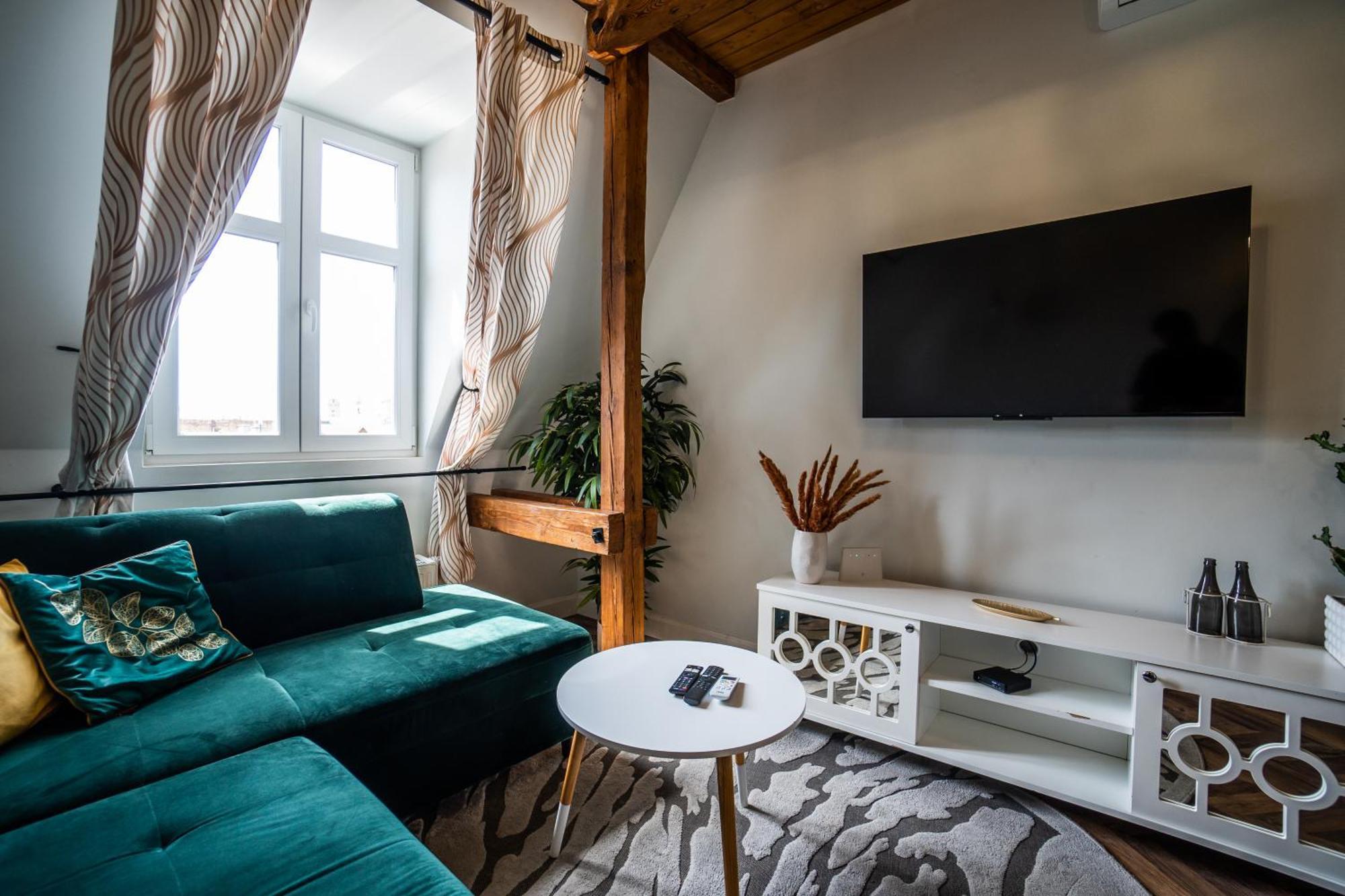 Apartamenty Pioro I Atrament Thorn Exterior foto