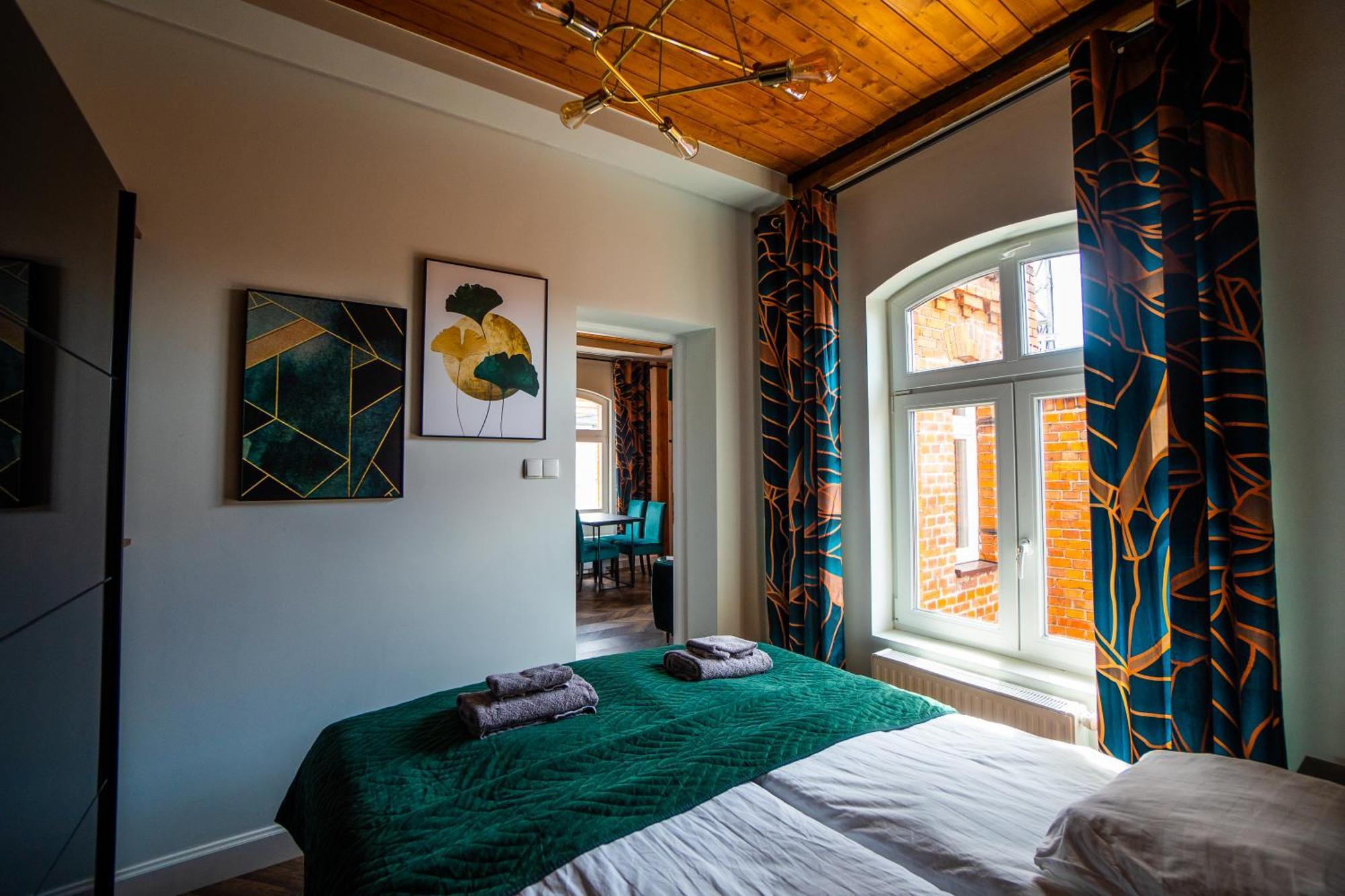 Apartamenty Pioro I Atrament Thorn Exterior foto